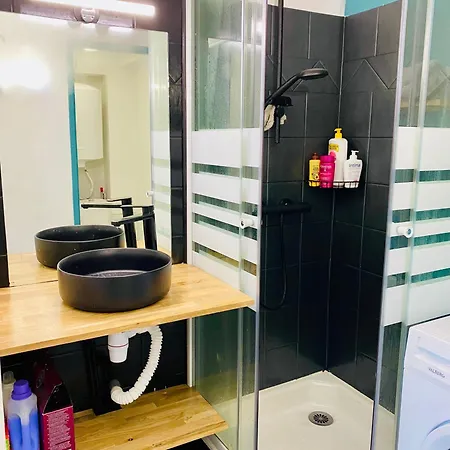 Domaine Des Pins, Magasins Proches, Piscine Fréjus